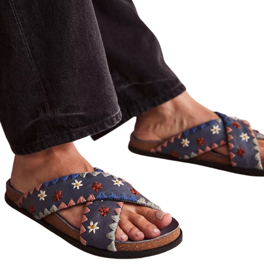 Free People WILDFLOWERS CRISSCROSS SANDAL